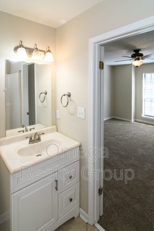 Building Photo - 8048 River Bend Rd