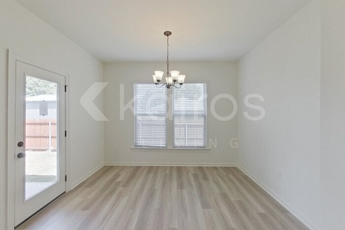 Building Photo - 205 Salvat Dr