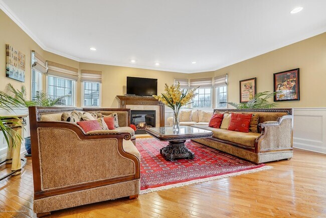 Building Photo - 18 Mariners Bend