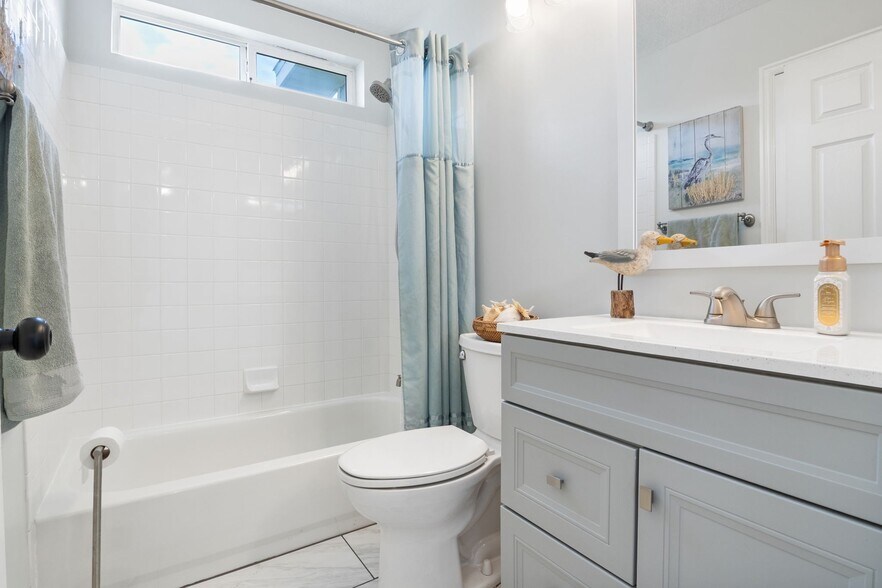 Building Photo - 318 Spyglass Dr