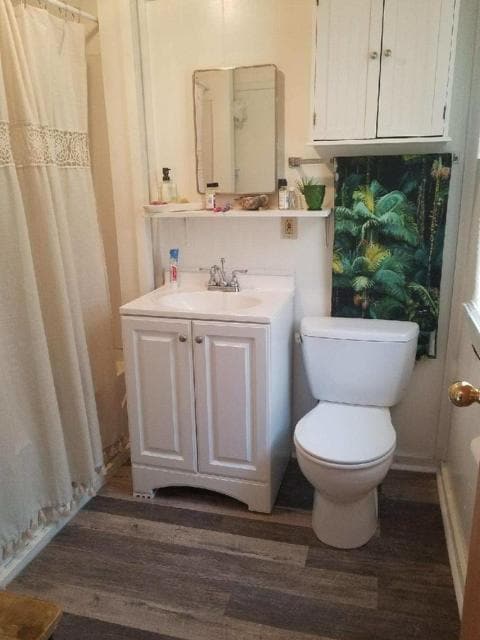 Building Photo - 1324 Vermont St