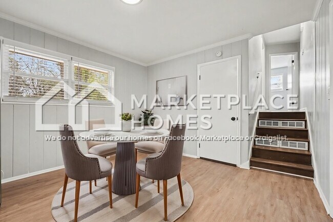 Building Photo - 2710 Dunmoreland Terrace