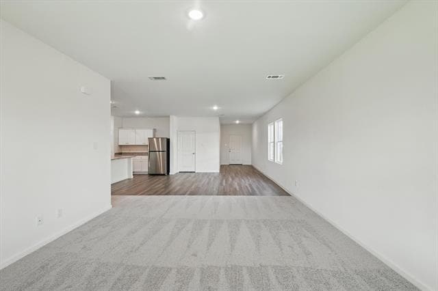 Building Photo - 5934 Sahara Dr