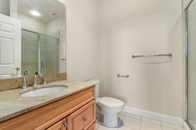 Building Photo - 311 Washington St