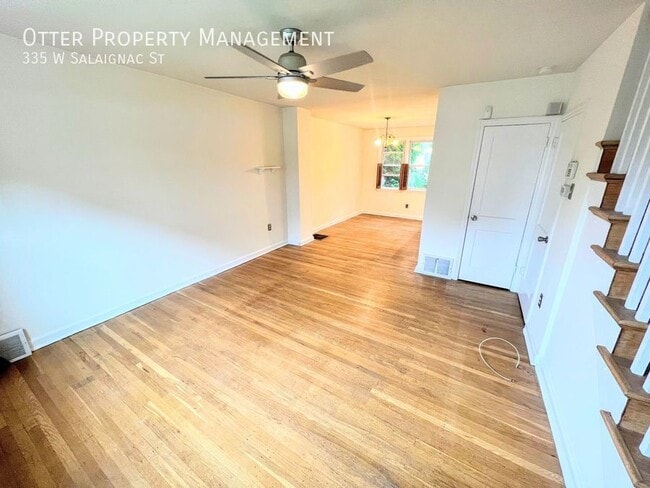 Building Photo - 335 Salaignac St