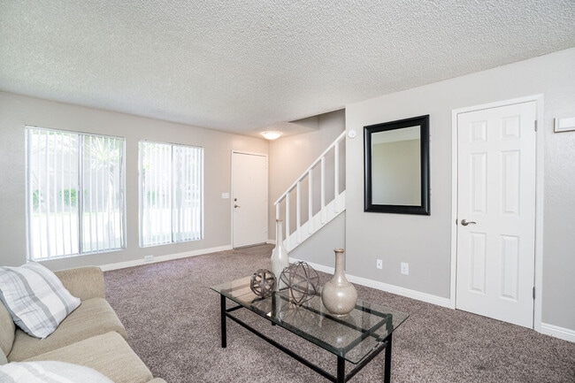 Building Photo - Torrey Ridge
