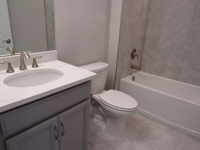 Building Photo - NEWER HOME located in desirable Palencia