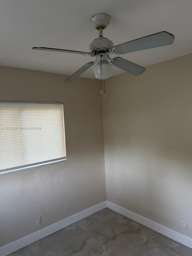 Building Photo - 1021 NW 25th Way