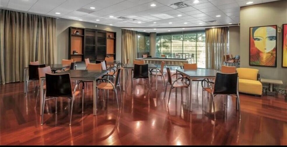 Building Photo - 9401 Collins Ave