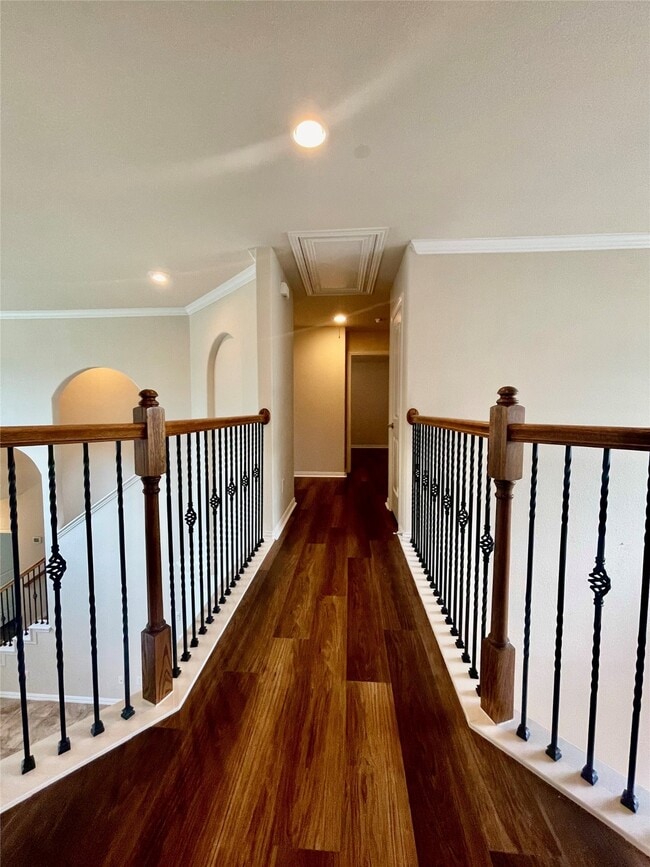 Building Photo - 20801 Sheridan Heights Ln