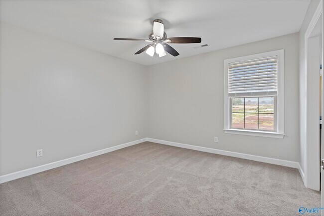 Building Photo - 16183 Evarard Dr NW