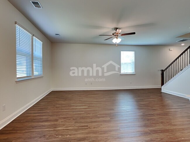 Building Photo - 308 West St