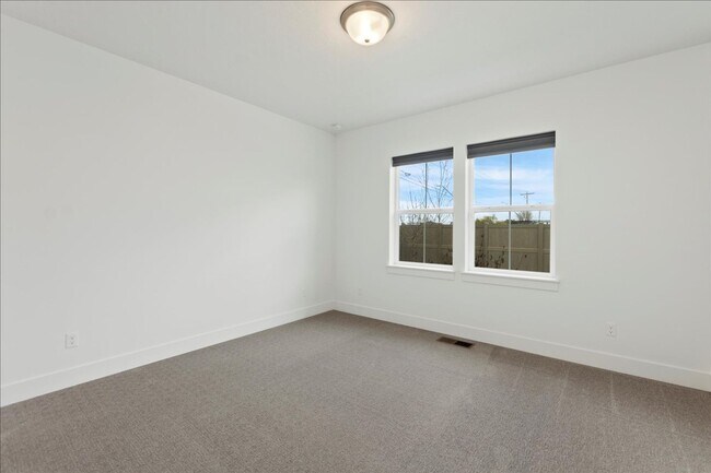 Building Photo - 4 Bedroom, 2 Bath home in Beautiful Meridian with SO MANY upgrades and perks throughout!  You don...