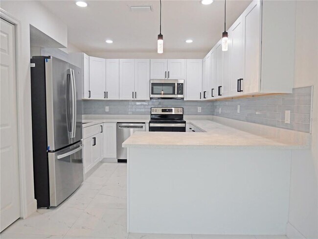 Building Photo - 5014 Dr. M.L.K. Jr St S