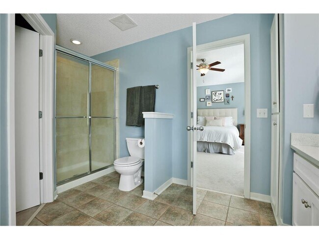 Building Photo - 8069 Enclave Bay