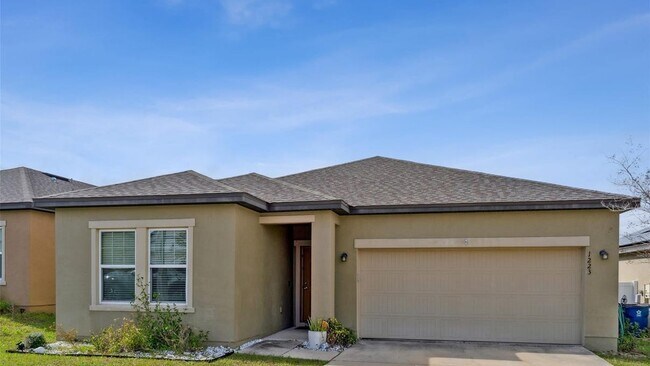 Building Photo - 825 Orchid Grove Blvd