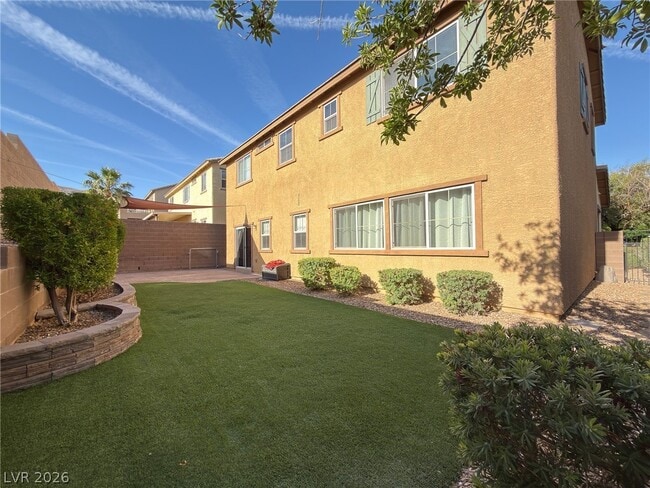 Building Photo - 208 Rocky Basin St