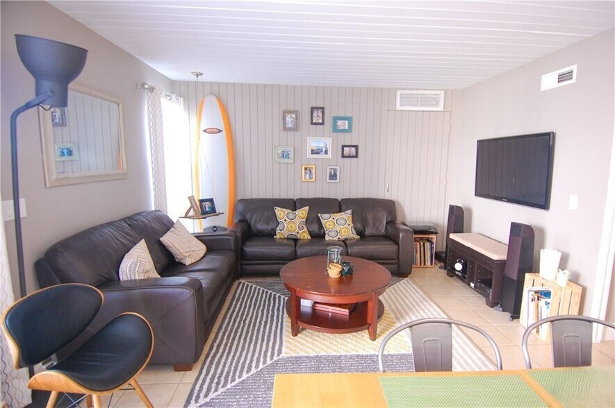 Building Photo - 316 Cazador Ln