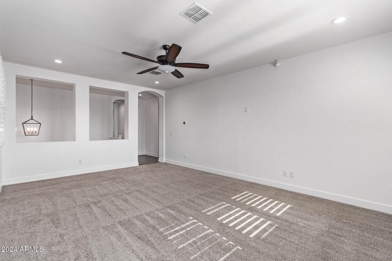 Building Photo - 3056 E Appaloosa Rd