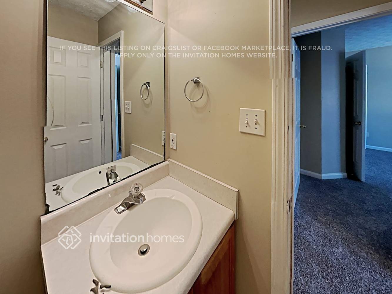 Building Photo - 70 Eastwood Forest