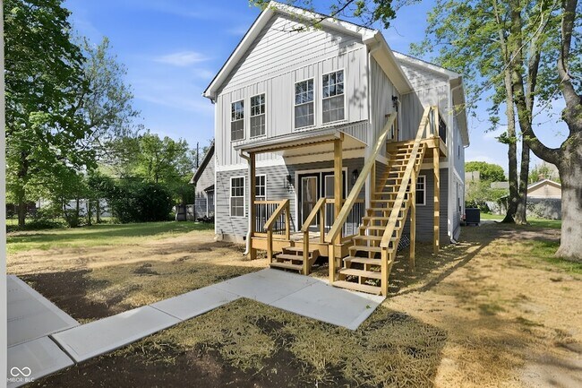 Building Photo - 4623 Rookwood Ave