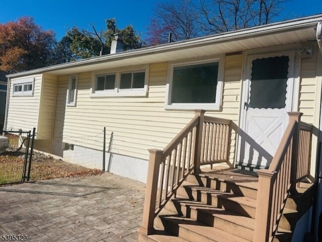 Building Photo - 120 Parsippany Rd