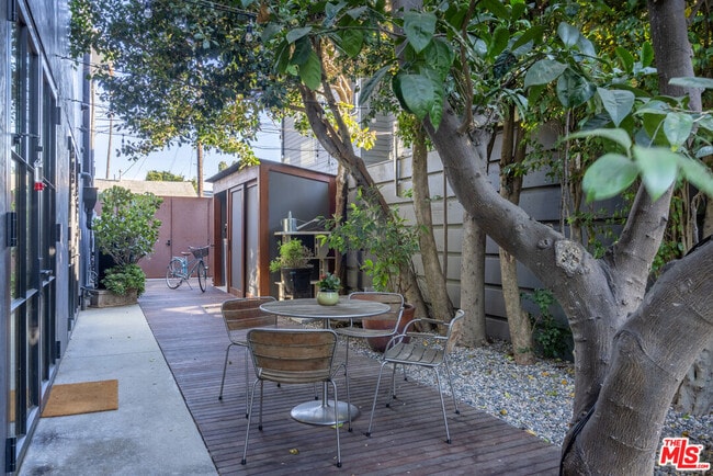 Building Photo - 746 Marco Pl