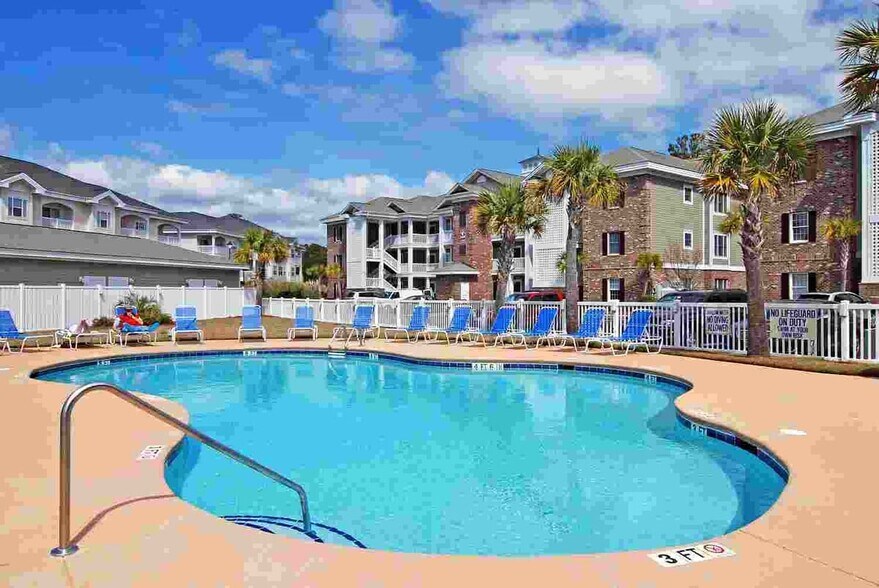 Building Photo - 4868 Dahlia Ct