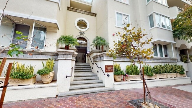 Building Photo - Upgraded 2bd/2Ba Mariana District Condo - Pet Friendly!