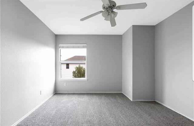 Building Photo - 12760 Cedar Hollow Dr