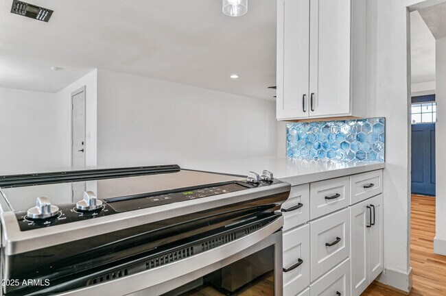 Building Photo - 3639 E Presidio Rd