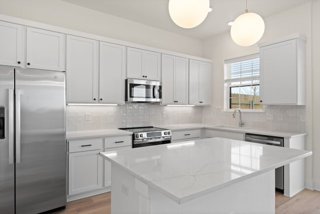 Building Photo - 6710 Abode Ave