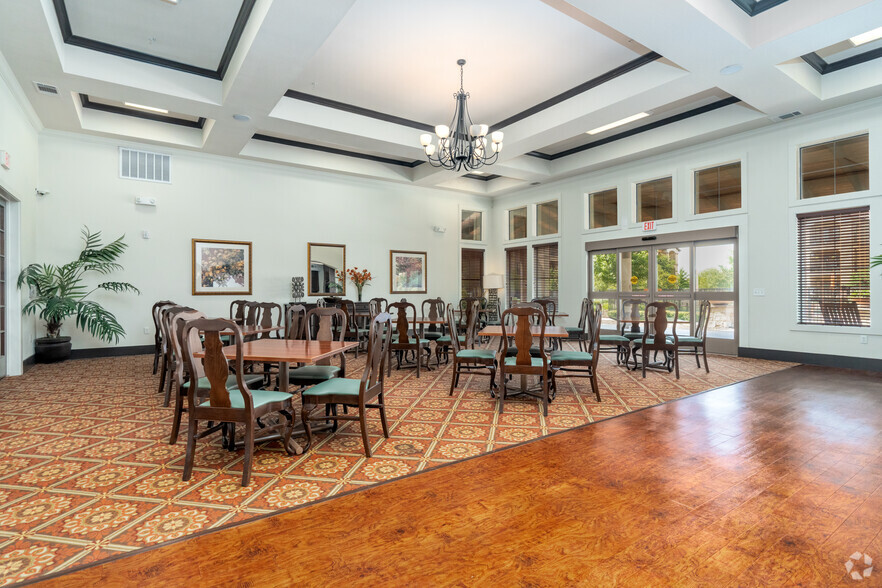 Mariposa at Elk Drive- Community Room - Cedars of Elk Drive 55+ Apartments