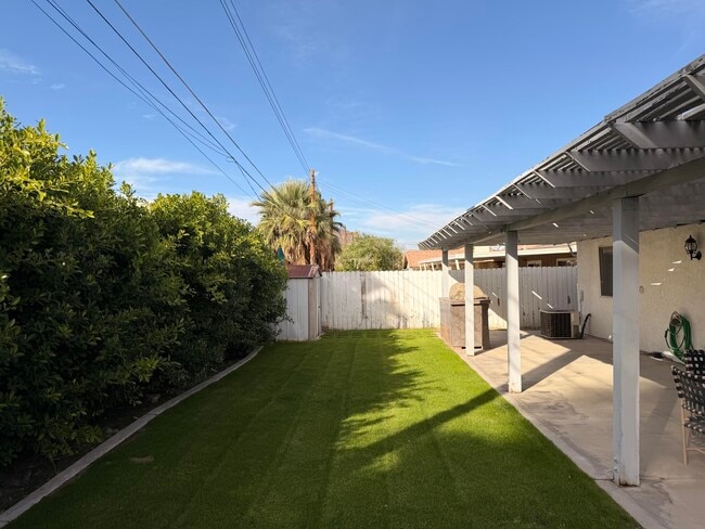 Building Photo - 51905 Avenida Velasco