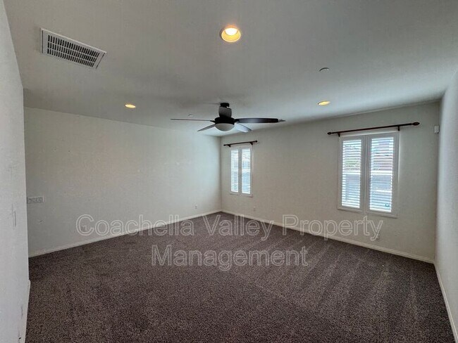 Building Photo - 74049 Kingston Ct W