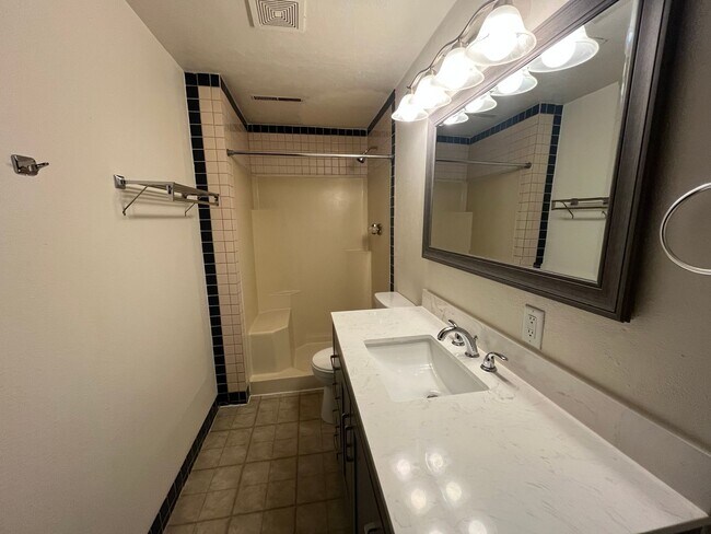 Building Photo - Cute Home in West Fort Collins