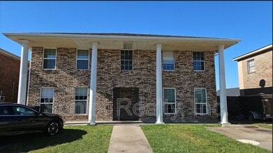 Building Photo - 7202 Salem Dr