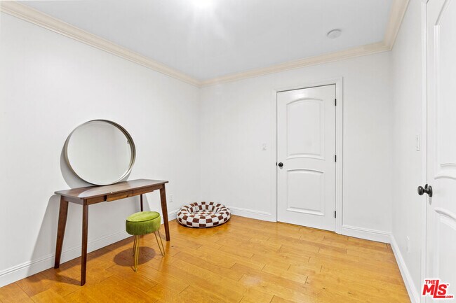 Building Photo - 4183 Commonwealth Ave