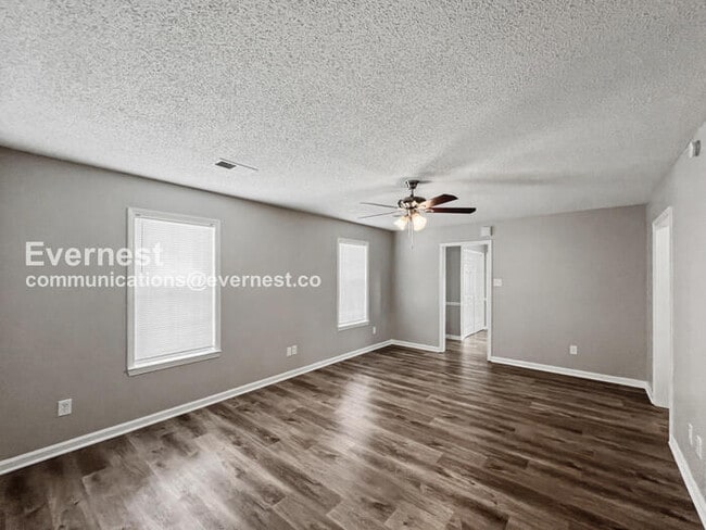 Building Photo - 6534 Valerie Dr