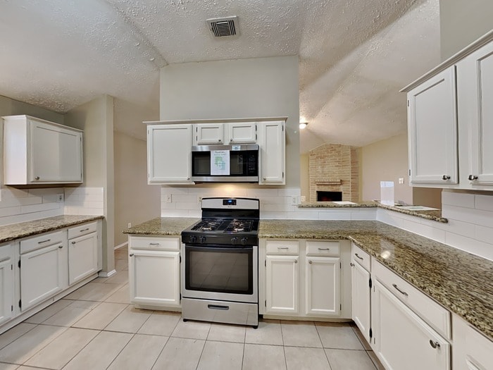 Building Photo - 5927 Woodmancote Dr