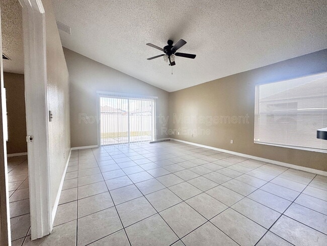 Building Photo - 127 Appian Way