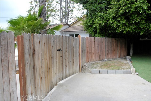 Building Photo - 7055 Corbin Ave