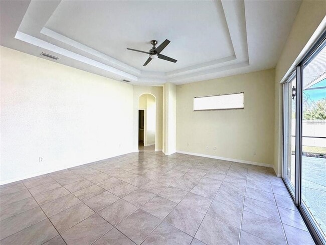Building Photo - 9423 Rosebud Cir