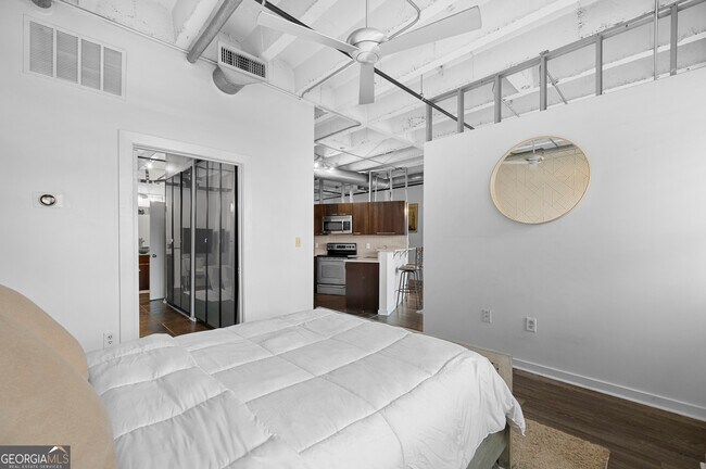 Building Photo - 878 Peachtree St NE