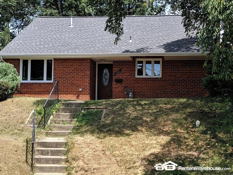 Primary Photo - 7223 16th Ave