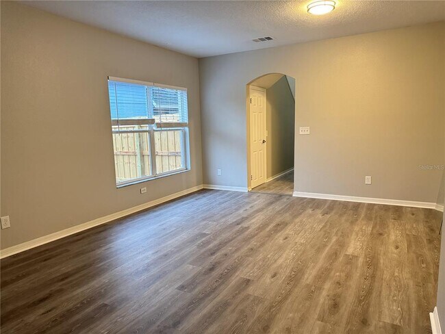 Building Photo - 14938 Deer Meadow Dr