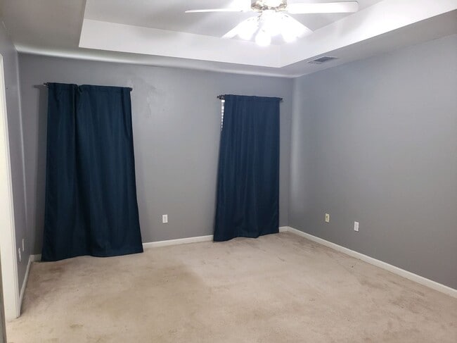 Building Photo - 9866 Asheville Dr