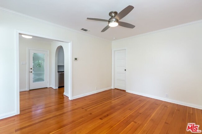 Building Photo - 9980 Braddock Dr