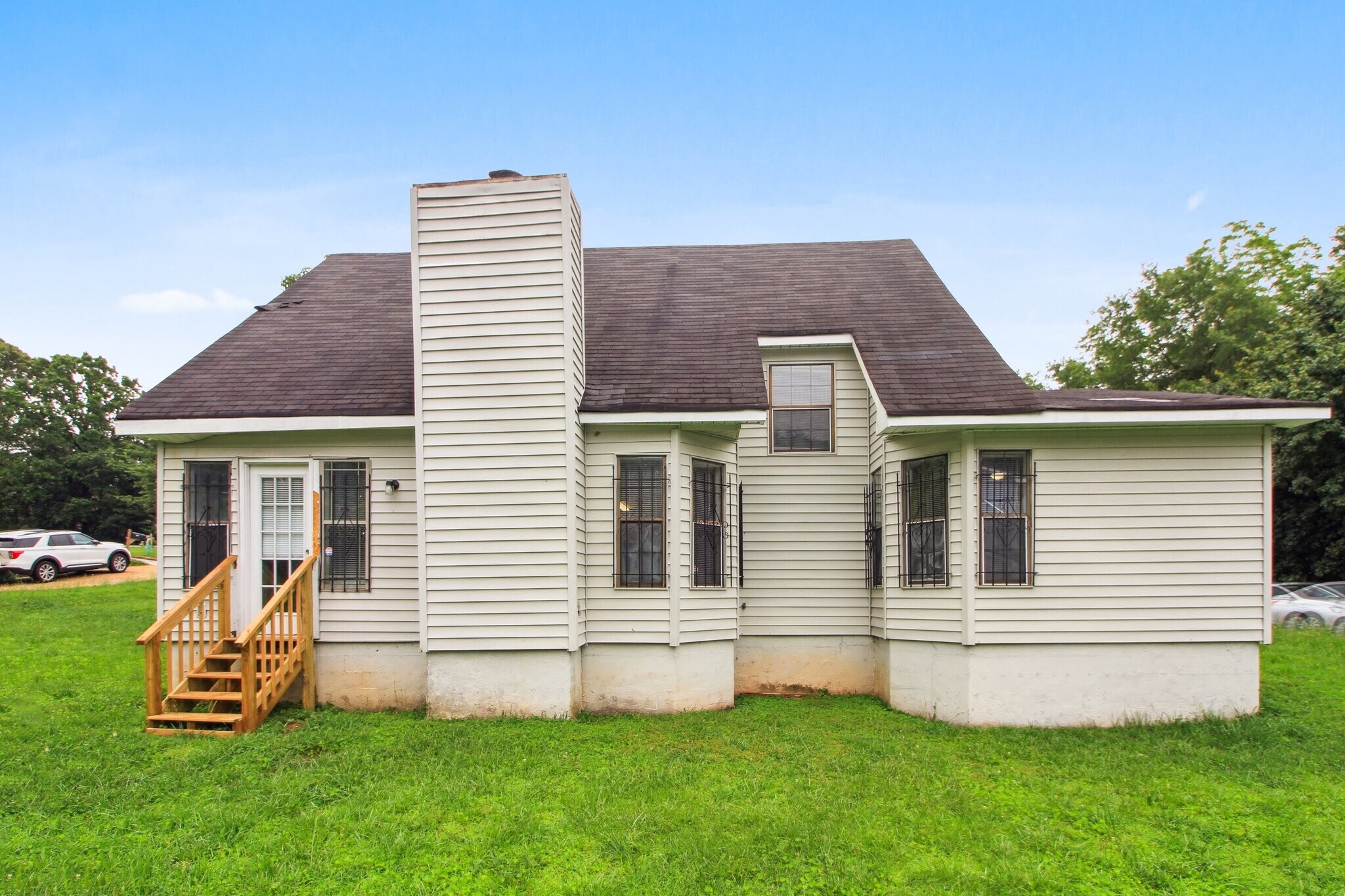 Building Photo - 1131 Cherokee Hts