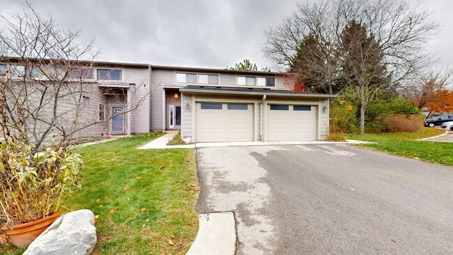 Building Photo - 773 Peninsula Ct